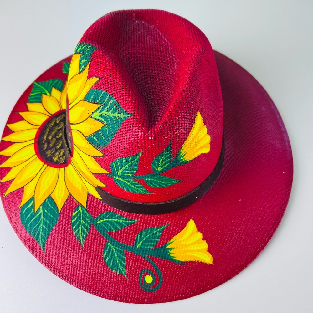 HAT Sombrero Mexican Artesanal Hand Painted
Straw Red Yellow Floral Green M NEW